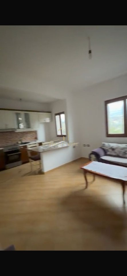 Private house for rent, duplex in Babrru \ 400 EURO