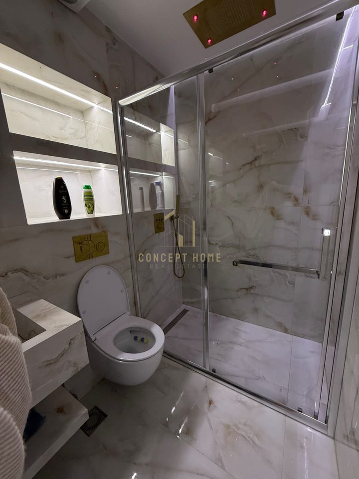 Jepet me qera garsoniere me qera  Te 21 Dhjetori