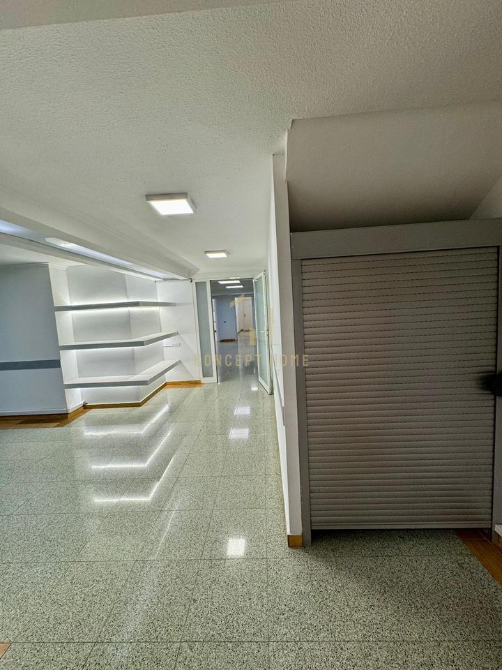 Jepet me qera Ambient tek Rruga e Kavajes