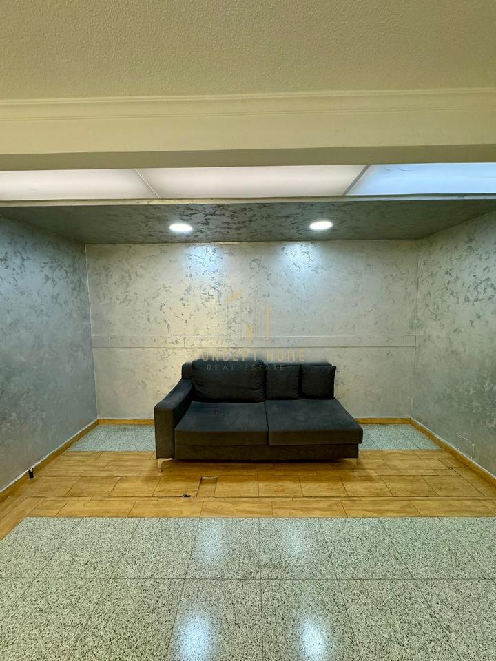 Jepet me qera Ambient tek Rruga e Kavajes