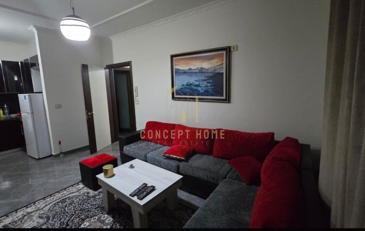 Jepet me qera apartament 1+1 Tek Liqeni Artificial