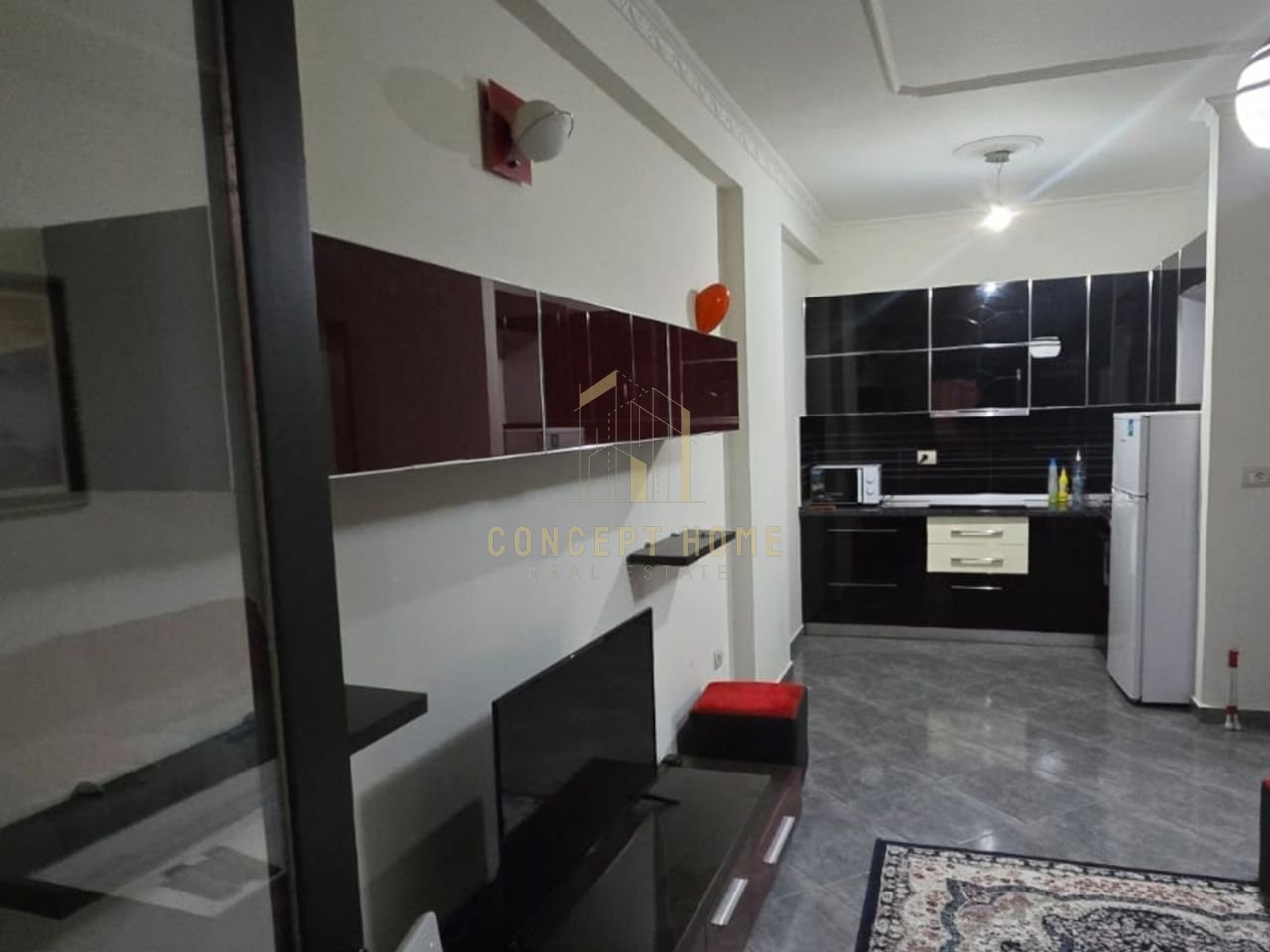 Jepet me qera apartament 1+1 Tek Liqeni Artificial