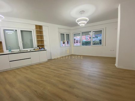 2+1+2 Apartment for Rent in Botanical Garden, Tirana - 500€ | 115 m²