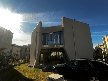 Jepet me Qera  Vile 3 kate tek Liqeni i Thate