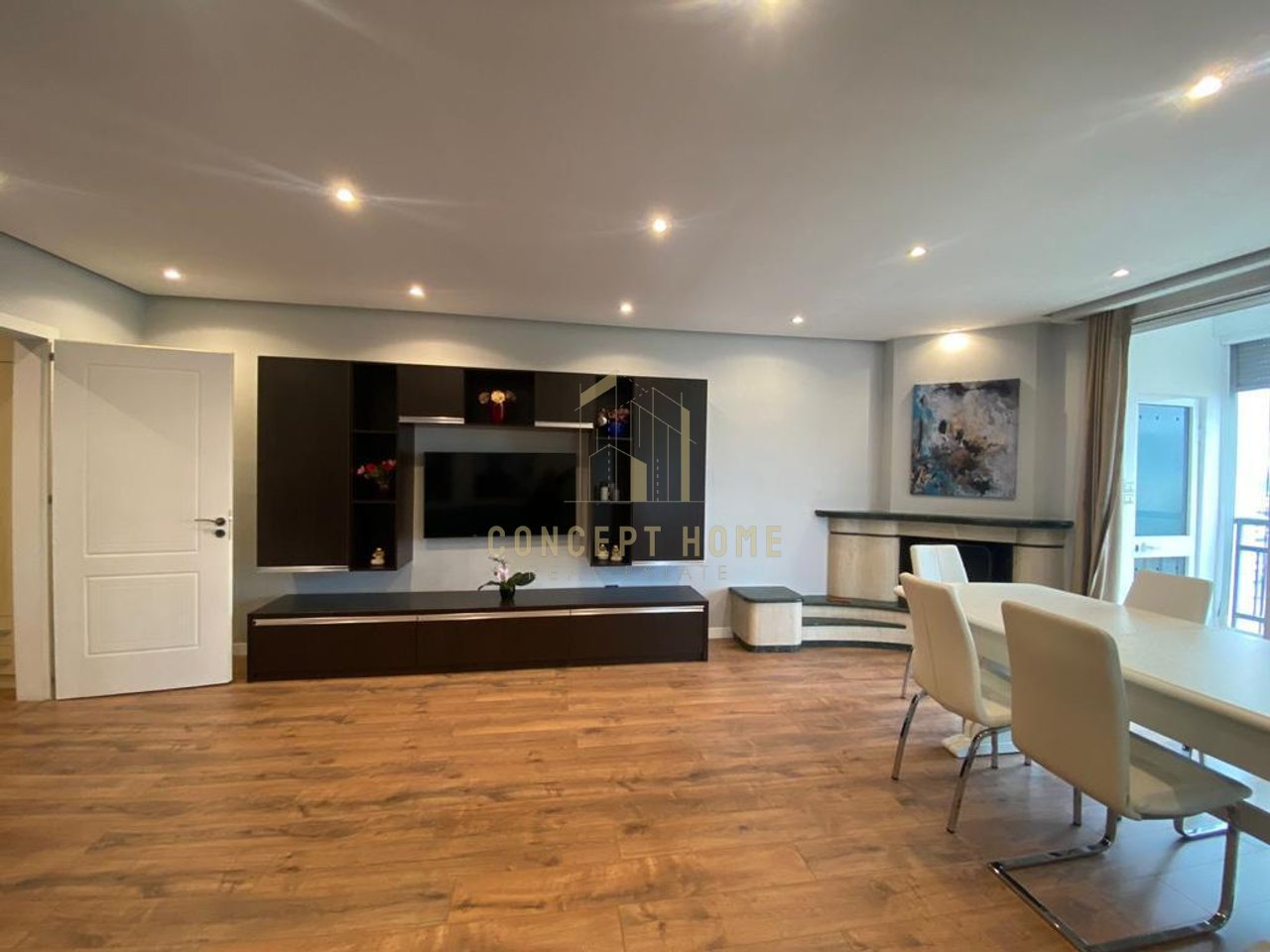 Appartamento 2+1+2 in affitto a Lumi Lana/Bulevard, Tirana - 1150€ | 125 m²