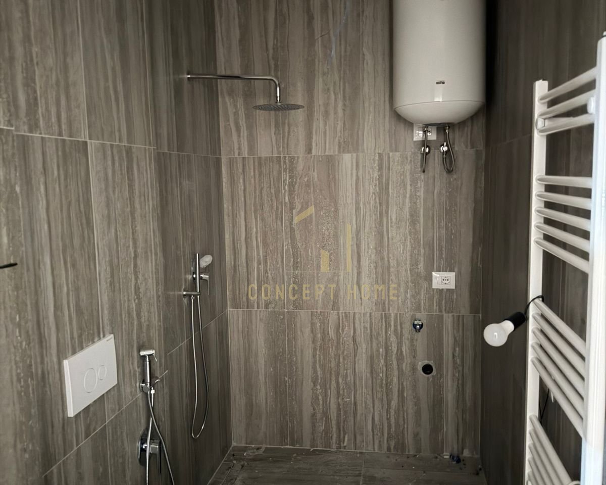 Office 1+1 For Rent in the Center, Kavaja Street, Tirana - 700€ | 1+1