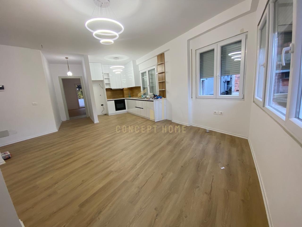 2+1+2 Apartment for Rent in Botanical Garden, Tirana - 500€ | 115 m²
