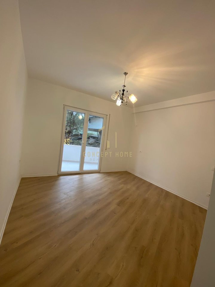 2+1+2 Apartment for Rent in Botanical Garden, Tirana - 500€ | 115 m²