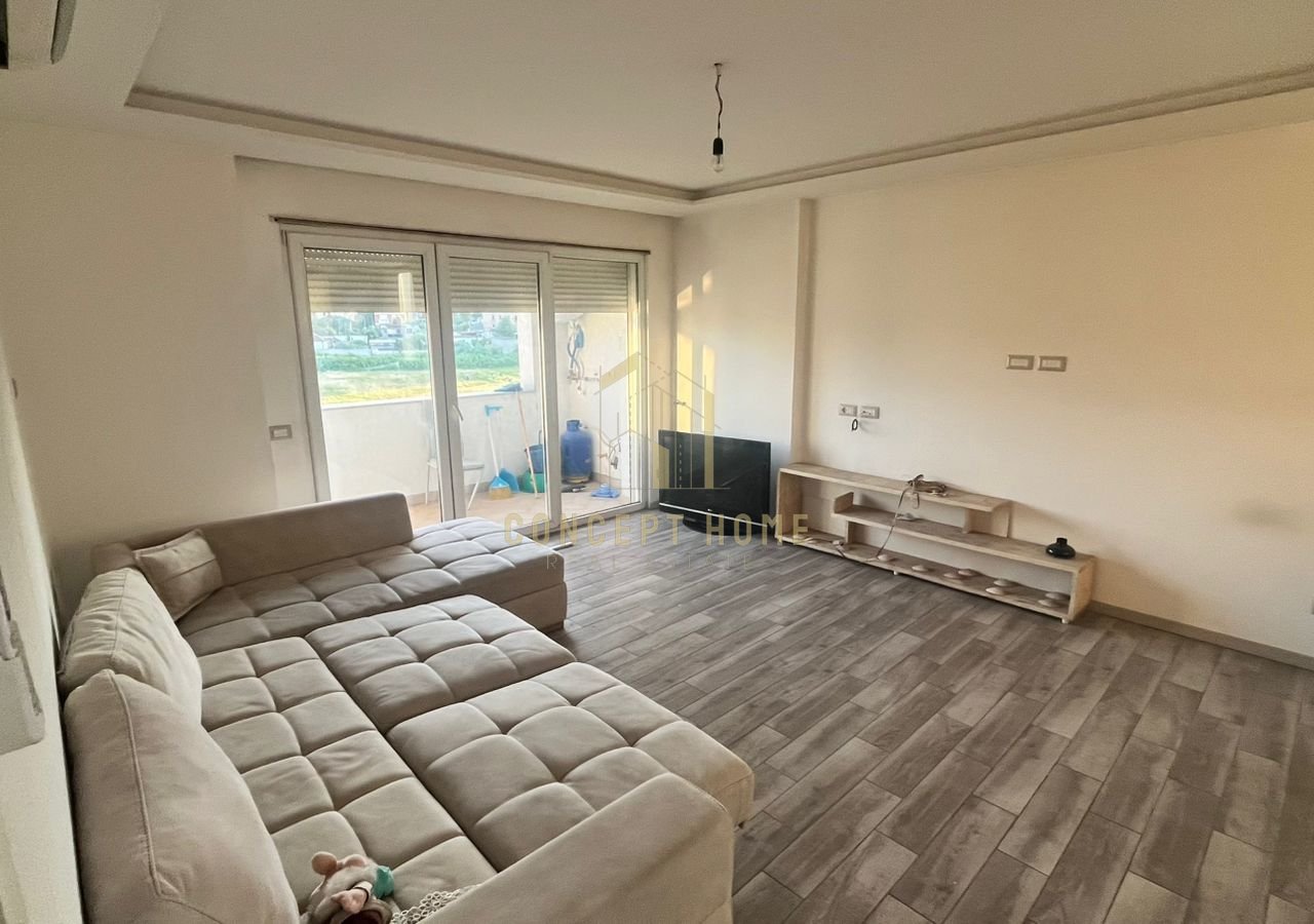 In affitto appartamento 2+1+2 ad Astir