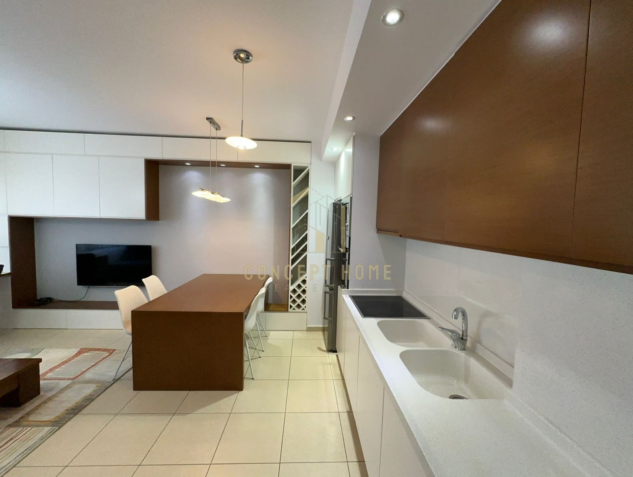 Jepet apartamenti me qera 1+1 ne 5 Maj