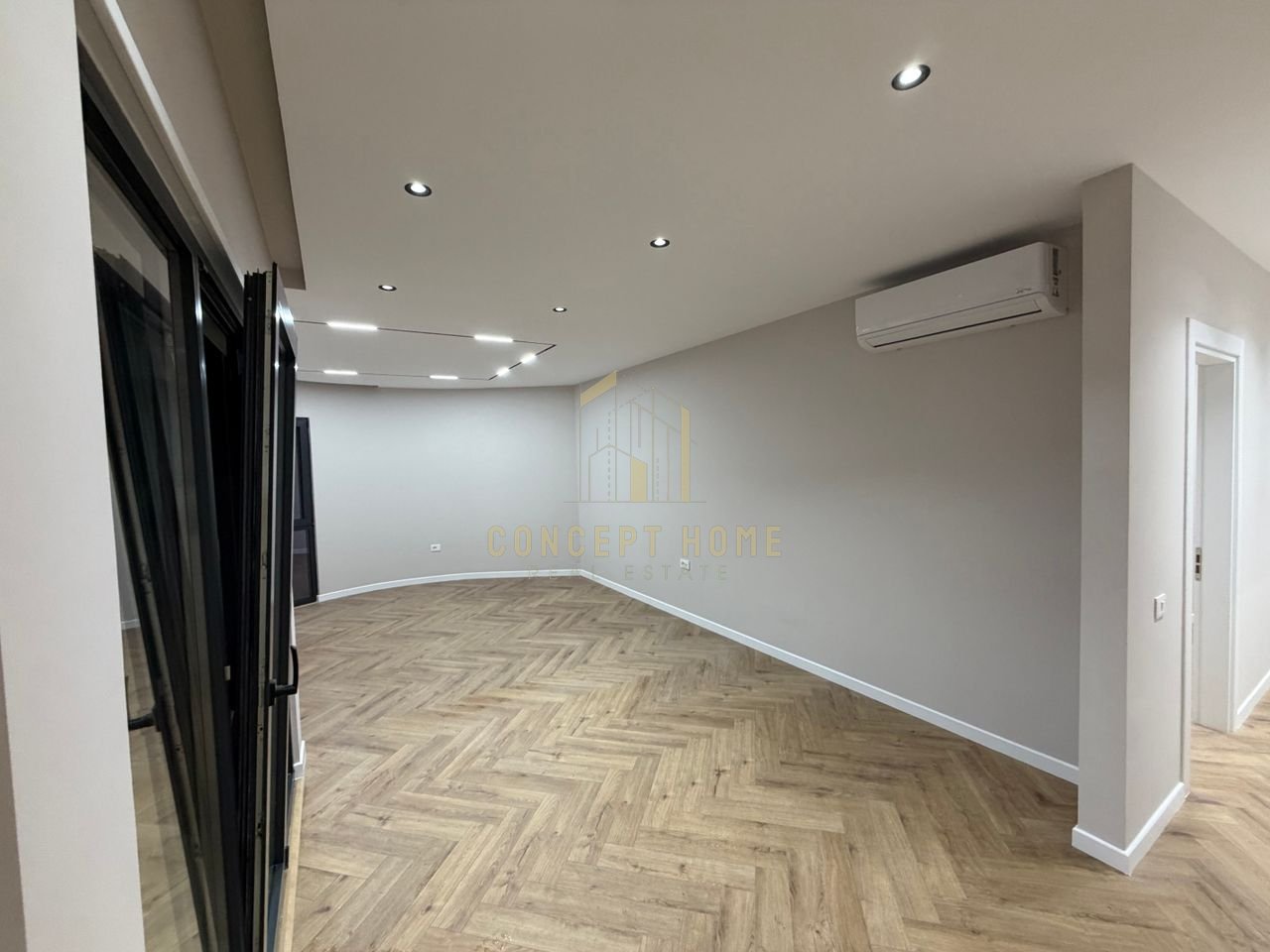 Office space for rent in Astir