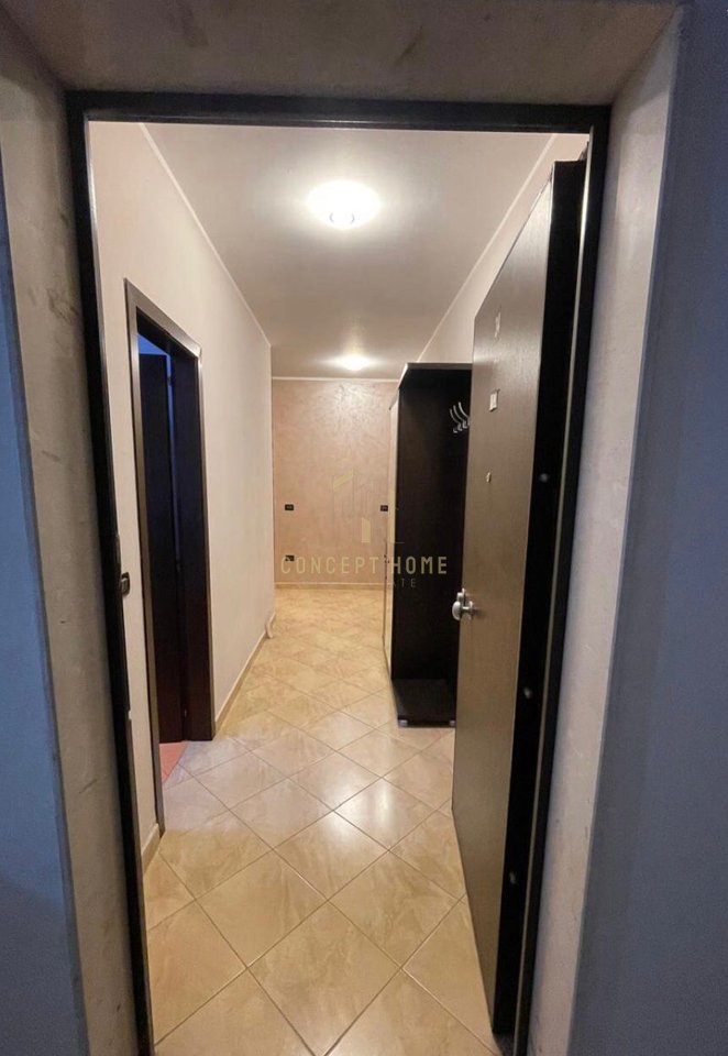 A 2+1+2 apartment is for rent on Qemal Stafa Street.