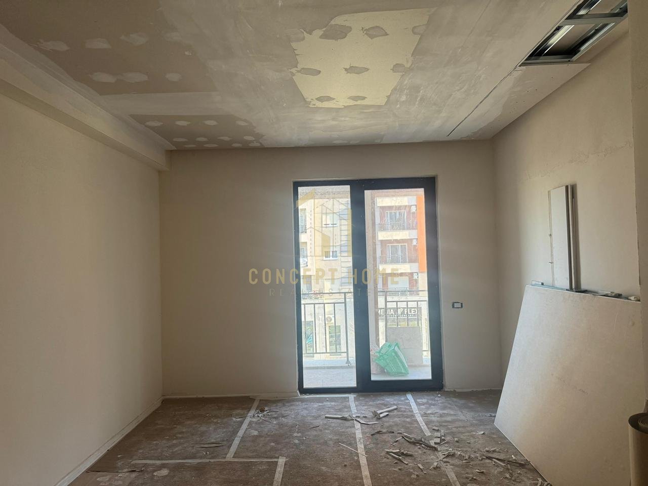 Apartment 1+1 with parking for rent in Astir