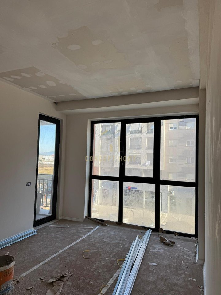 Apartment 1+1 with parking for rent in Astir