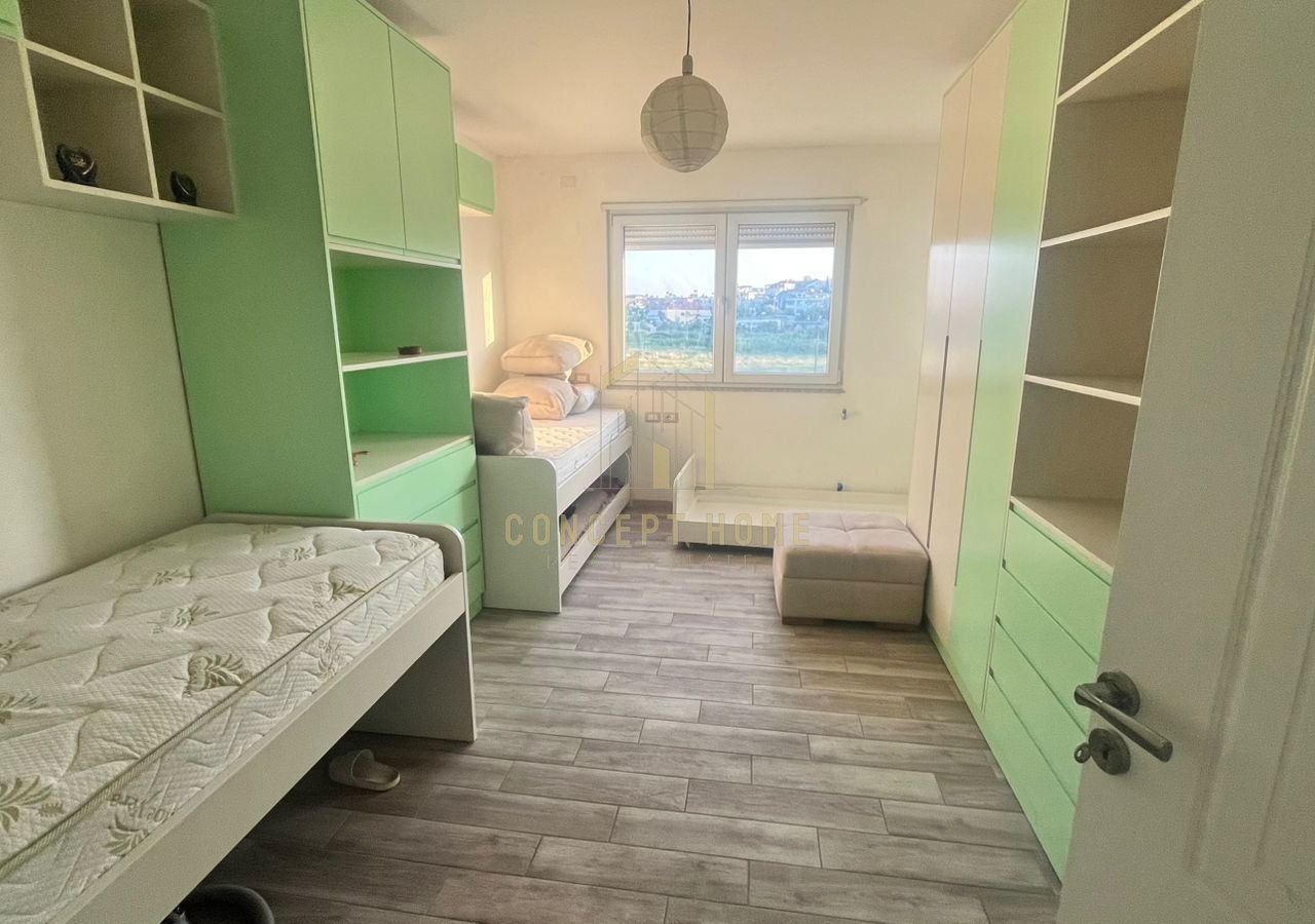 Jepet me qera Apartament 2+1+2 ne Astir