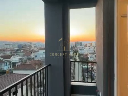 Appartamento 1+1 in affitto a 5 Maj