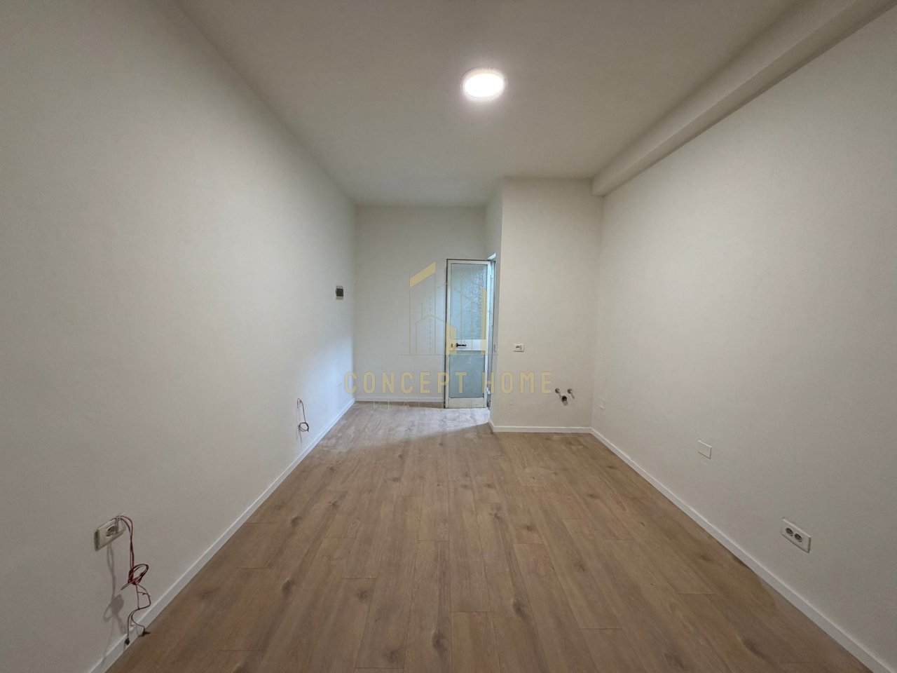 Jepet me qera Dyqan tek Sheshi Willson, Tiranë - 550€ | 20 m²