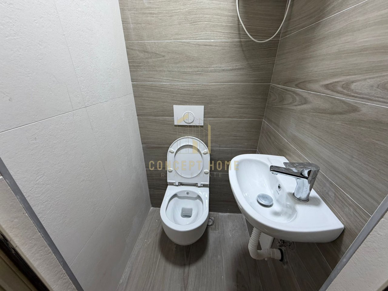 Jepet me qera Dyqan tek Sheshi Willson, Tiranë - 550€ | 20 m²