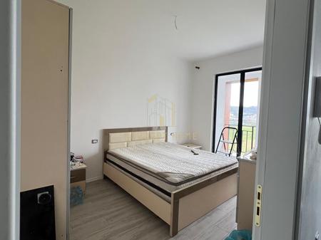 Jepet me qera apartament 1+1ne Astir.