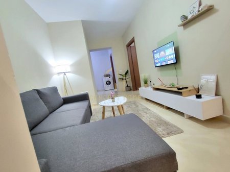 Jepet me qera apartament 1+1 ne Qender