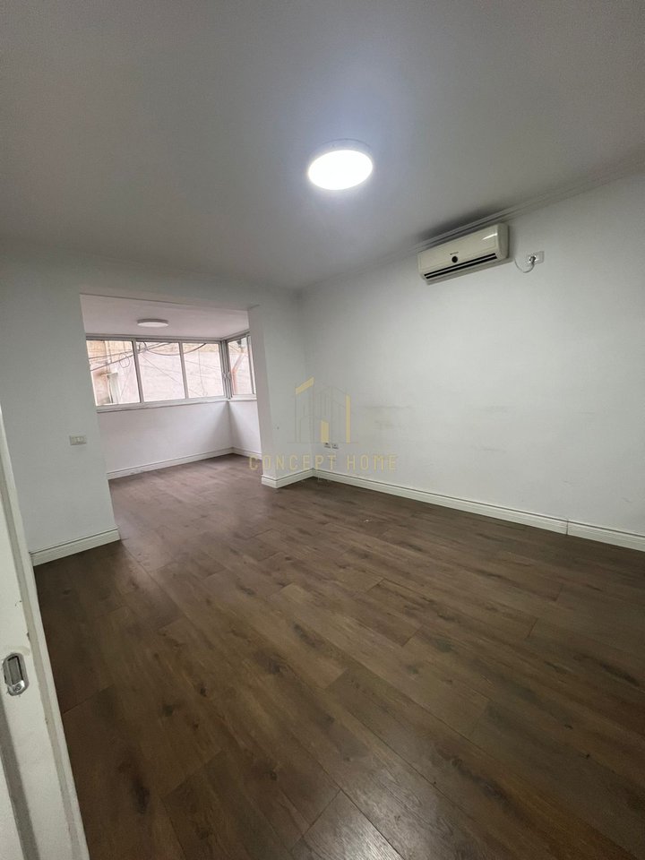 Zyrë 3+1 Me Qira në Bllok, Tiranë - 1100€ | 110 m²
