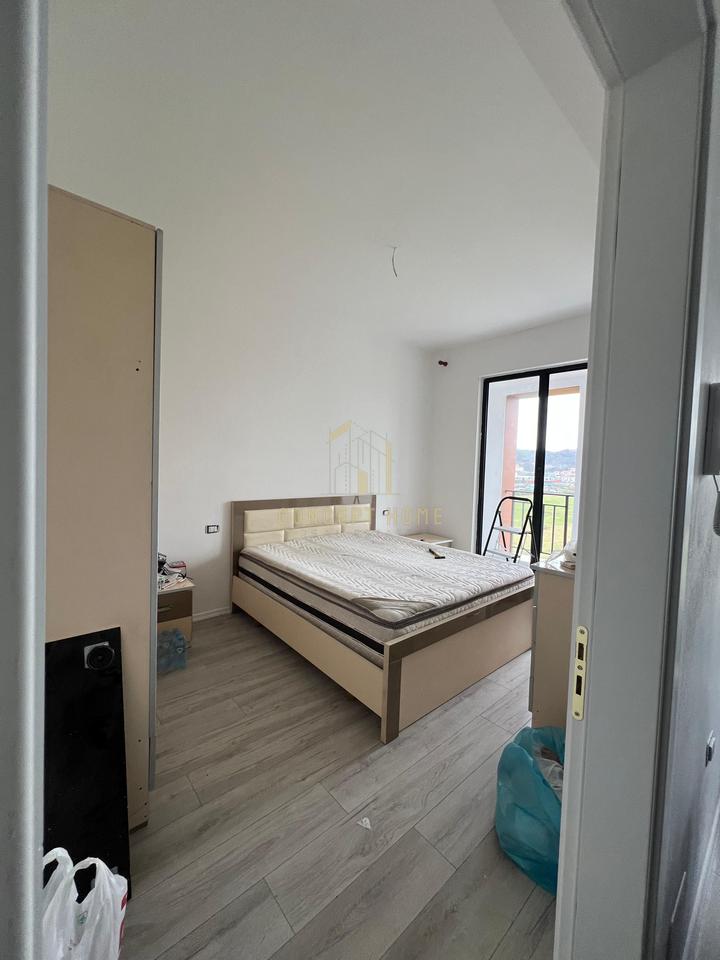 Jepet me qera apartament 1+1ne Astir.