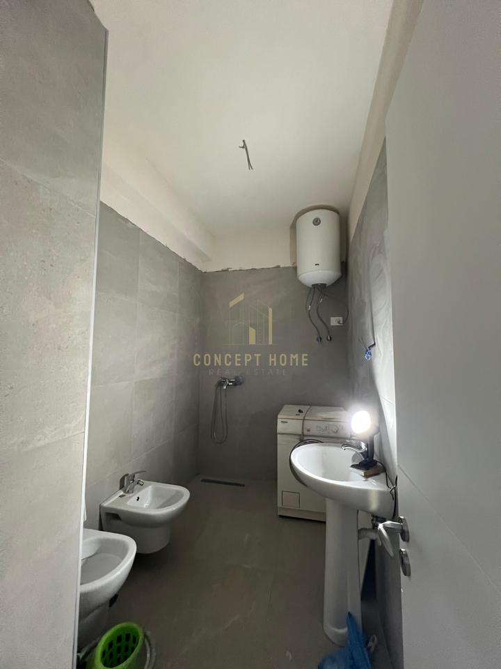 Jepet me qera apartament 1+1ne Astir.