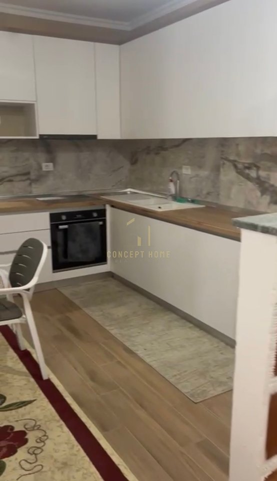 2+1 Apartment for rent in Shkoze