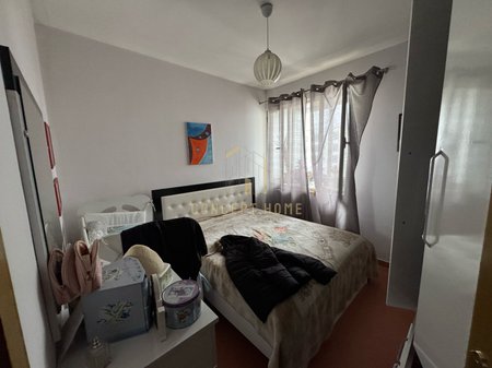 Jepet me qira apartament 2+1 ne Kamez ( prane Rrethit te Ullirit)