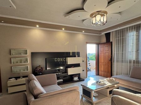 Jepet me qera apartament 2+1 ne Allias/Cmimi: 50,000 Leke/Muaj