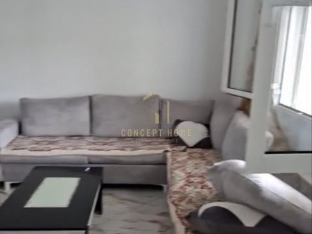Jepet me qera apartament 2+1 ne 5 maj/Cmimi: 40,000 Leke/Muaj