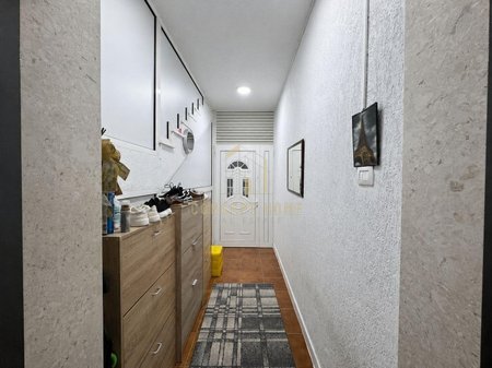 Shitet apartament 3+1 ne Kashar