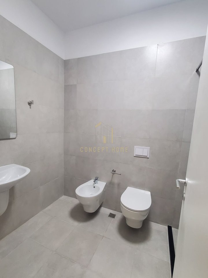 Apartment for rent 2+1+ parking space at Liqeni i Thate.
