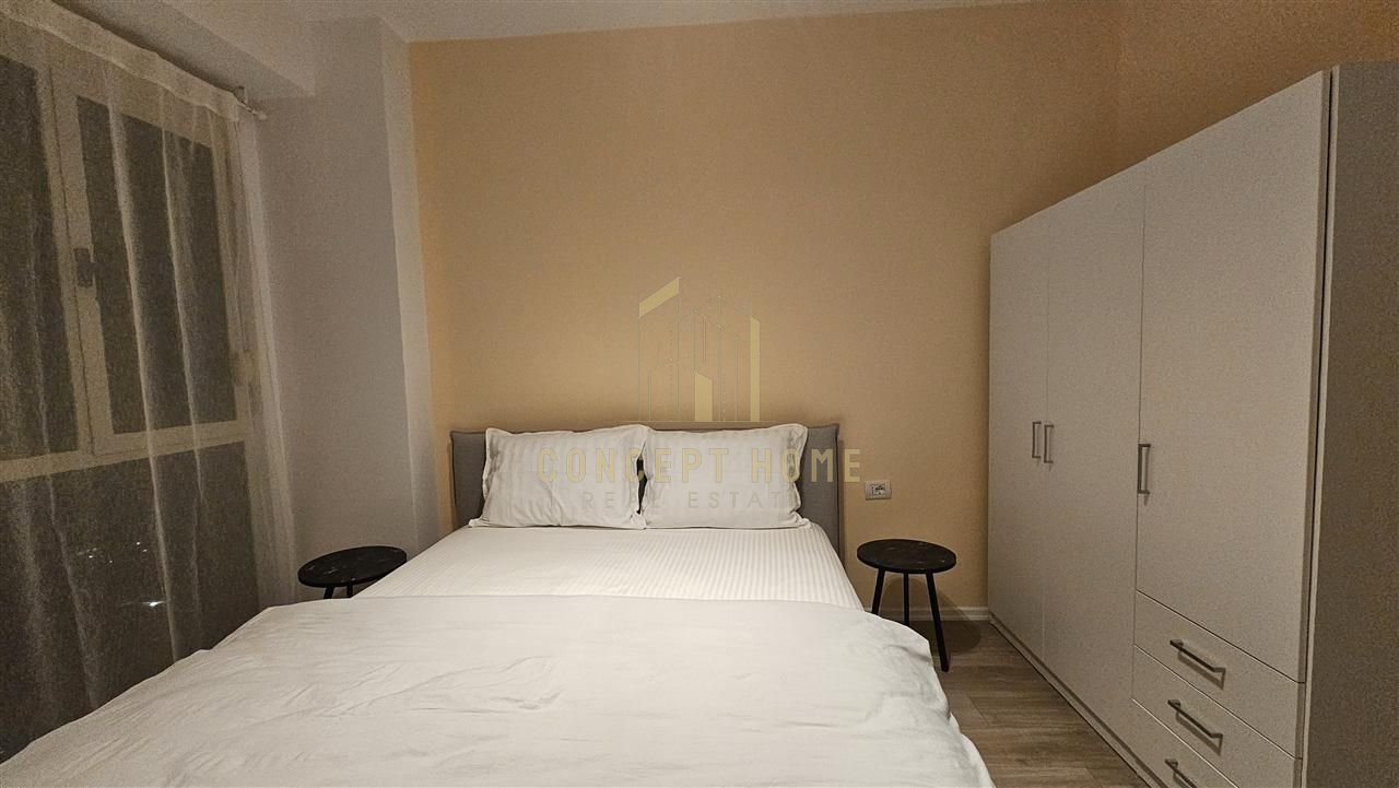 Jepet apartament me qera 1+1 ne Kompleksin Usluga