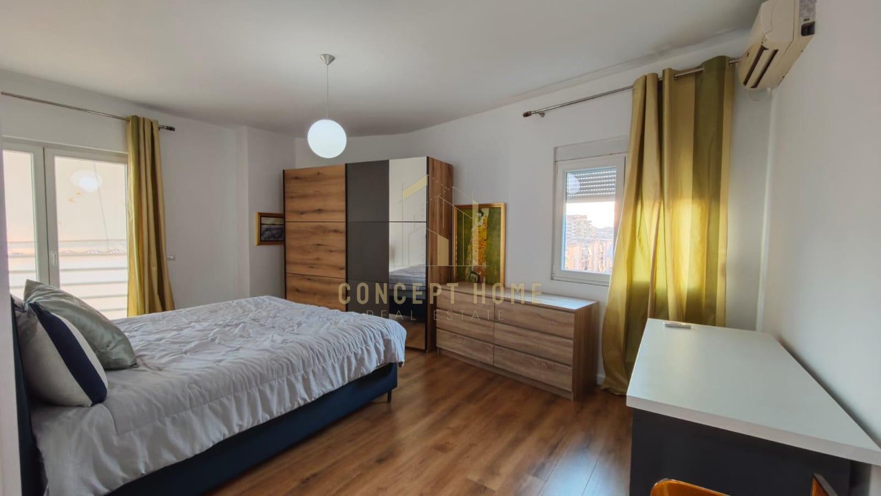 Apartment 2+1+2 for rent at Komuna e Parisit.