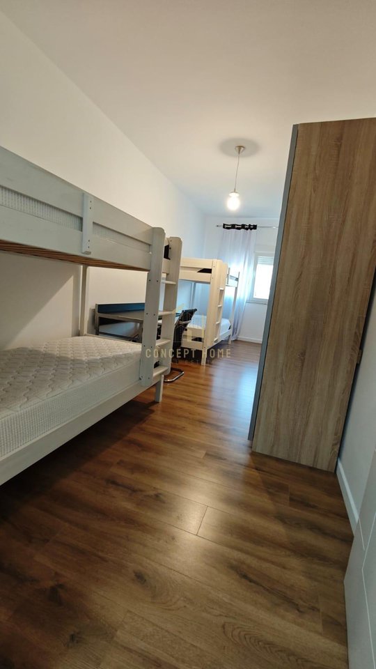 Apartment 2+1+2 for rent at Komuna e Parisit.