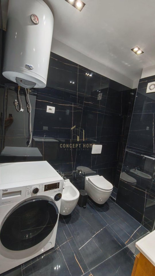 Apartment 2+1+2 for rent at Komuna e Parisit.