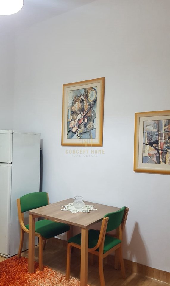 Jepet me qera gazoniere te Rruga Dibres/Cmimi 35.000Leke