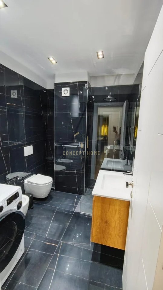 Apartment 2+1+2 for rent at Komuna e Parisit.