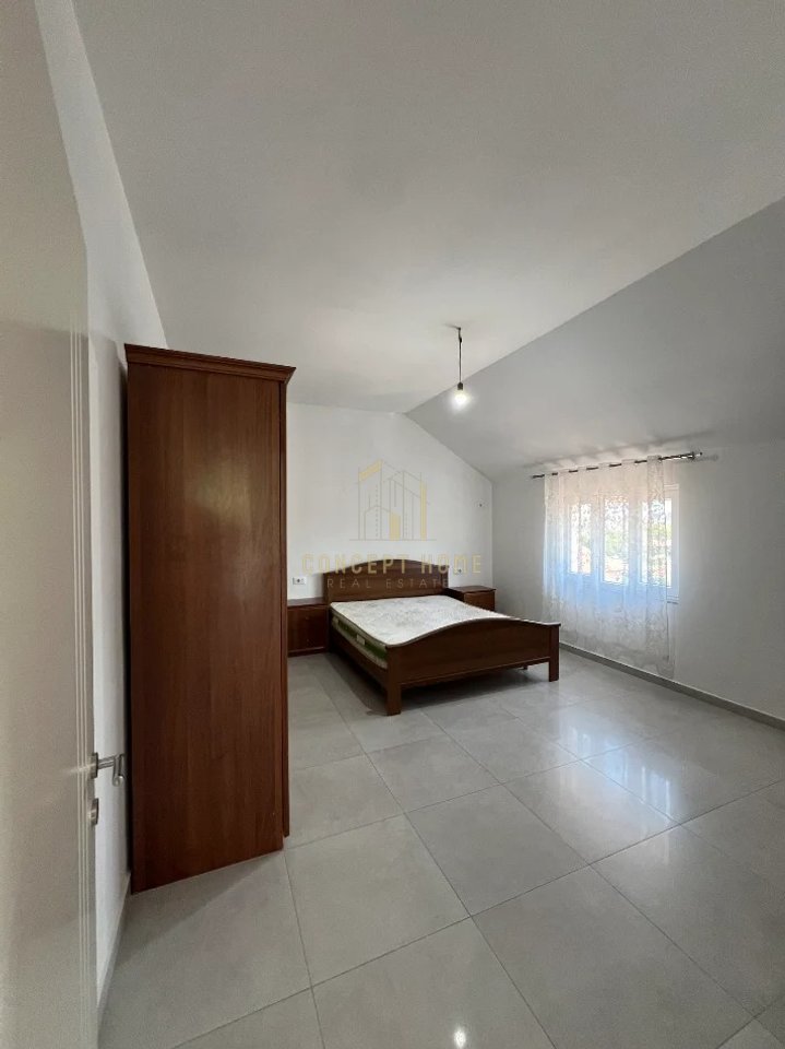 Appartamento 2+1 in affitto a Mistomam/Prezzo: 40.000 Leke/Mese