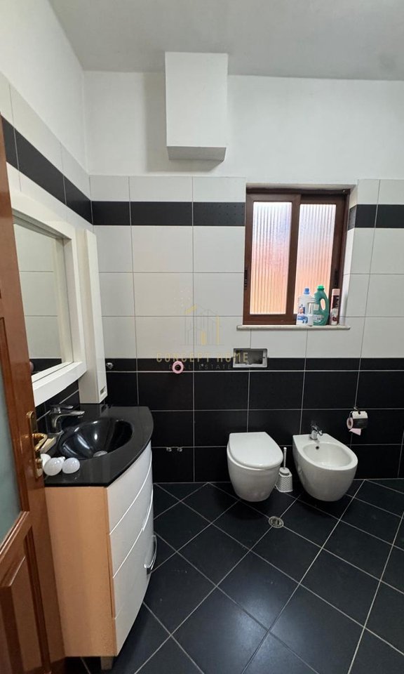 Jepet me qera apartament 2+1 ne Allias/Cmimi: 50,000 Leke/Muaj