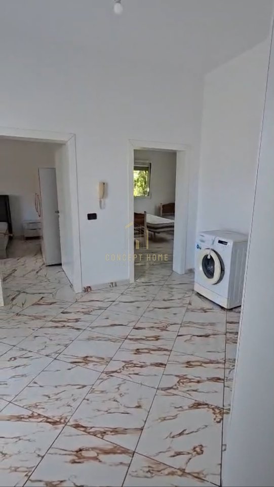 Jepet me qera apartament 2+1 ne 5 maj/Cmimi: 40,000 Leke/Muaj