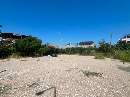 Land for rent in Kamez