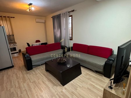 Jepet me qera Apartament 1+1 ne Selit/Cmimi: 45.000 leke / Muaj