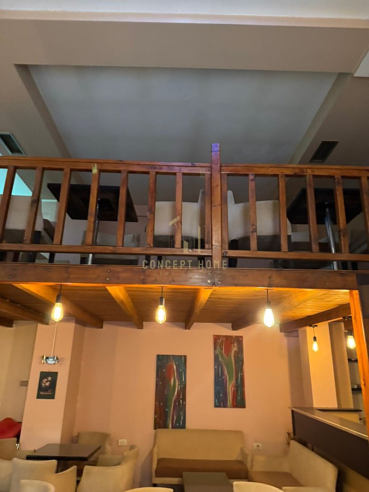 Duplex commercial space for rent in Astir.