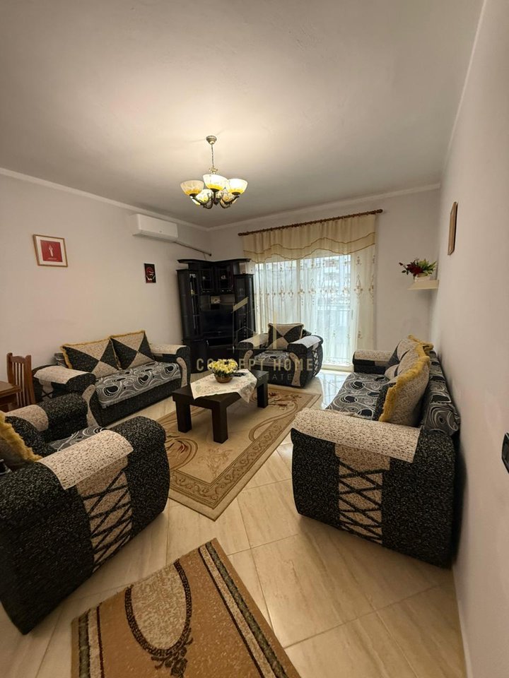 Appartamento 1+1 in affitto ad Astir