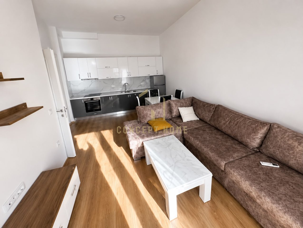 Apartment 2+1 for rent in Kamez