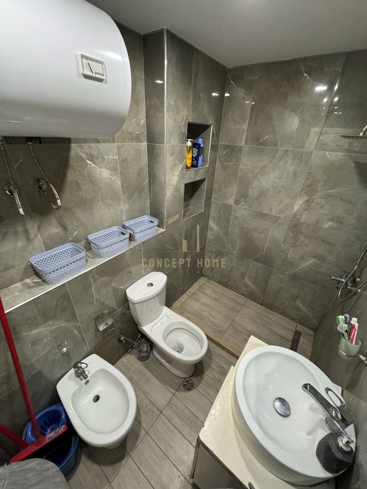 Affittasi appartamento 1+1 presso 21 Dhjetori