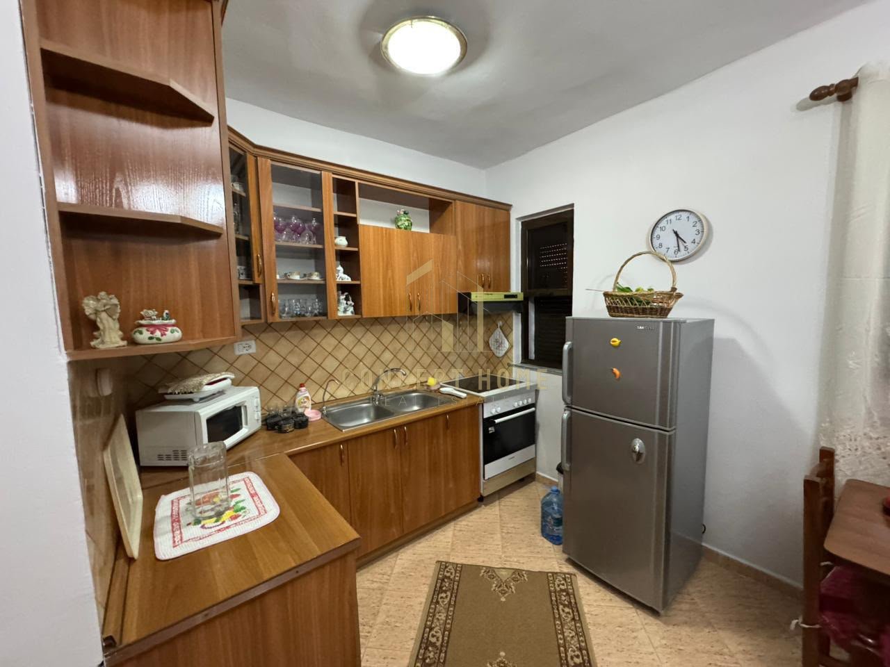Appartamento 2+1 in Affitto a Laprakë, Tirana - 520€ | 80 m²