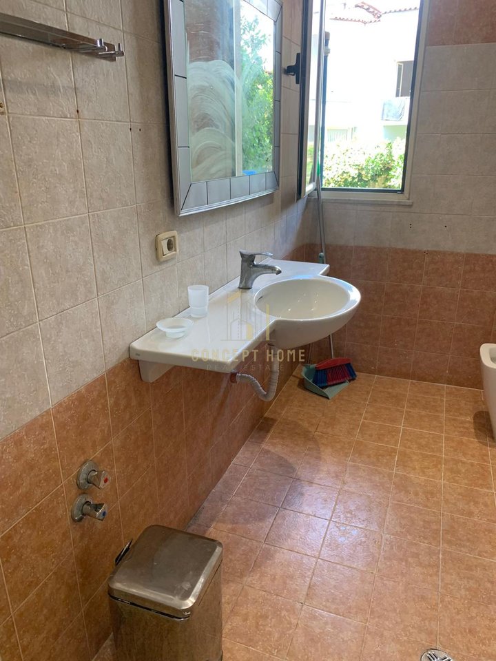 Private house 1+1 for rent in Selite